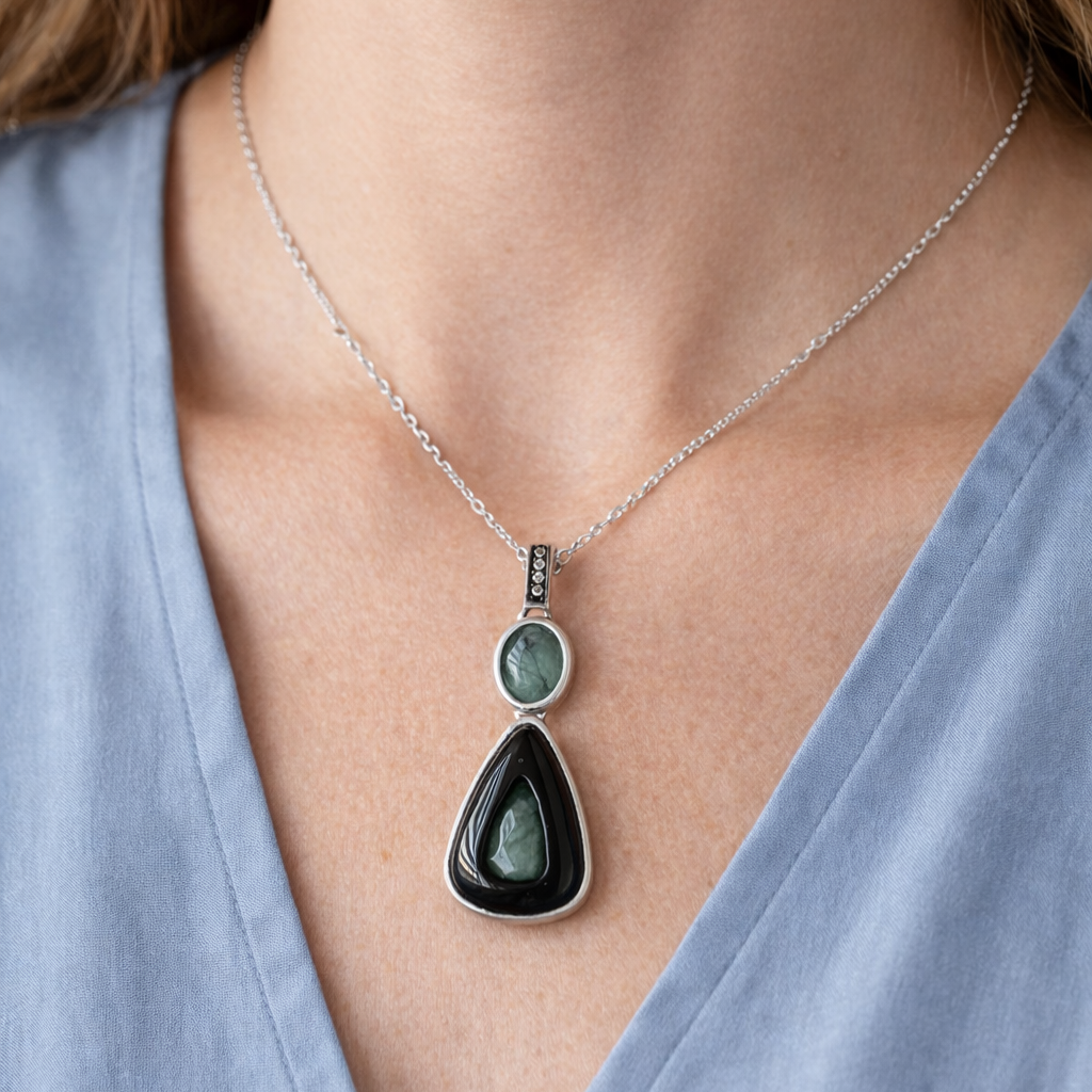 Onyx and Emerald Necklace – 925 Sterling Silver